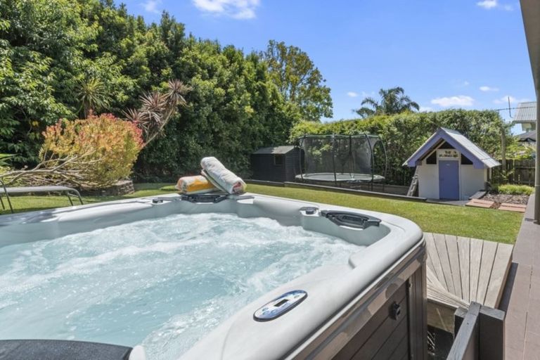 Photo of property in 86 Deep Creek Road, Torbay, Auckland, 0630