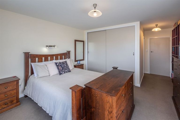 Photo of property in 11 Walnut Avenue, Strowan, Christchurch, 8052