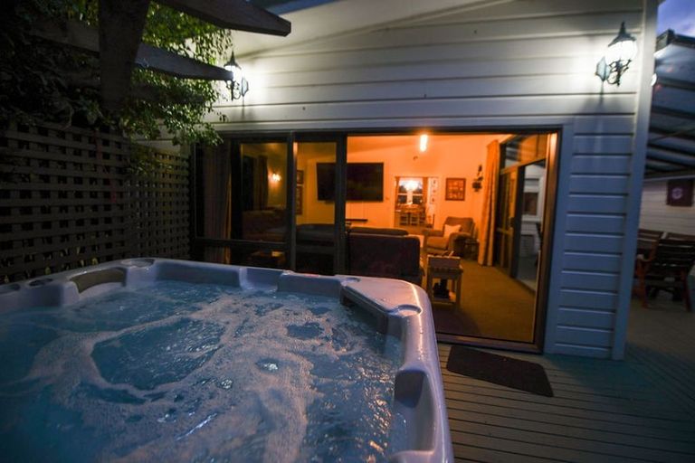 Photo of property in 301 Kaitangata Highway, Stirling, 9231