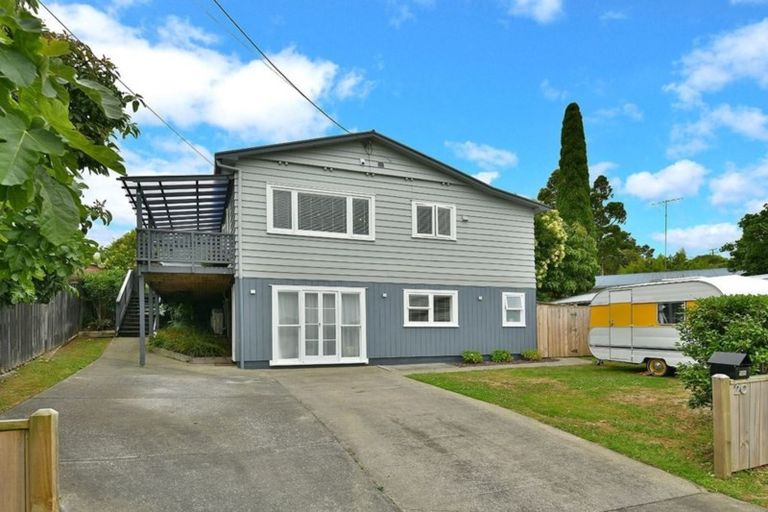 Photo of property in 20 Karaka Street, Helensville, 0800