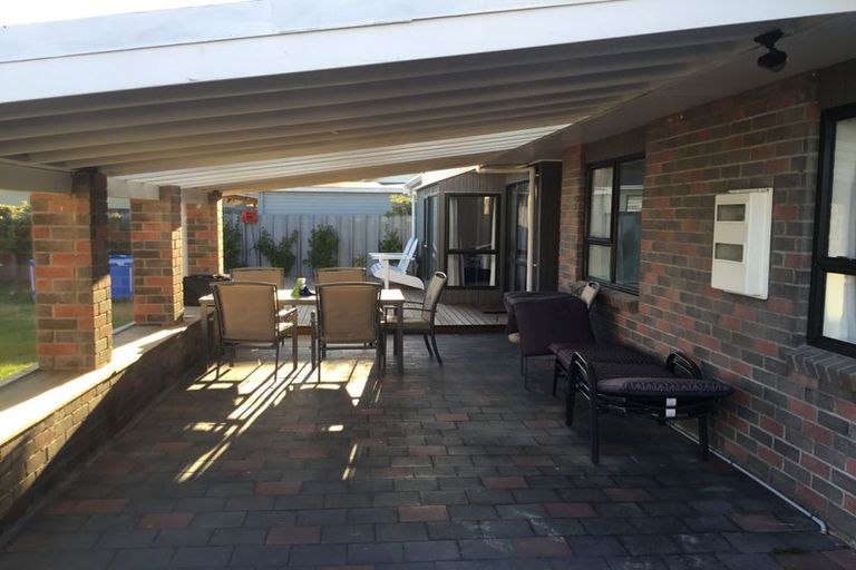 Photo of property in 5 Colenso Place, Otaki Beach, Otaki, 5512