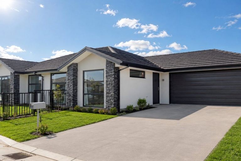Photo of property in 6 Robalan Close, Halswell, Christchurch, 8025