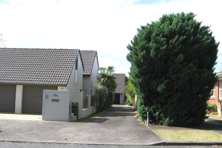 Photo of property in 2/9 Crete Avenue, Milford, Auckland, 0620