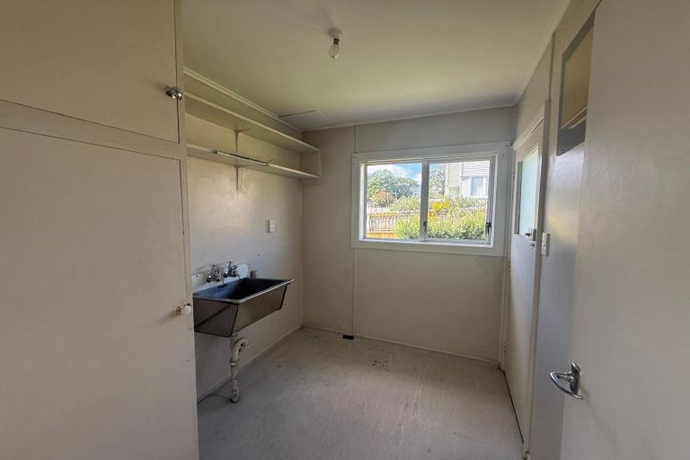 Photo of property in 27ab Loongana Street, Waitangirua, Porirua, 5024