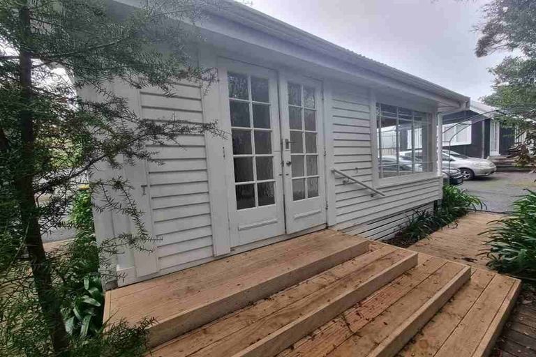 Photo of property in 18a Annandale Street, Lynmouth, New Plymouth, 4310