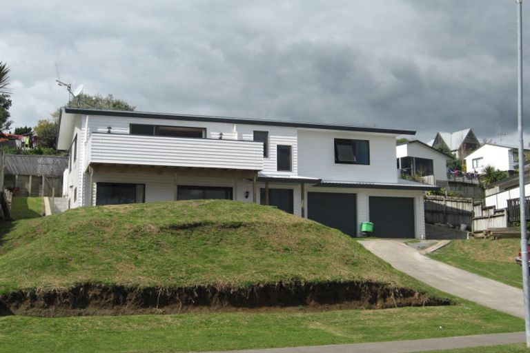 Photo of property in 11 Meander Drive, Welcome Bay, Tauranga, 3112