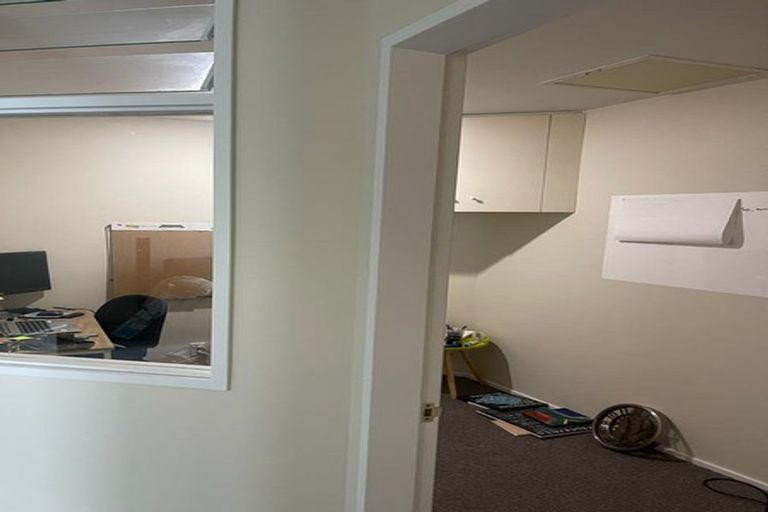 Photo of property in Courtenay Apartments, 505/120 Courtenay Place, Te Aro, Wellington, 6011