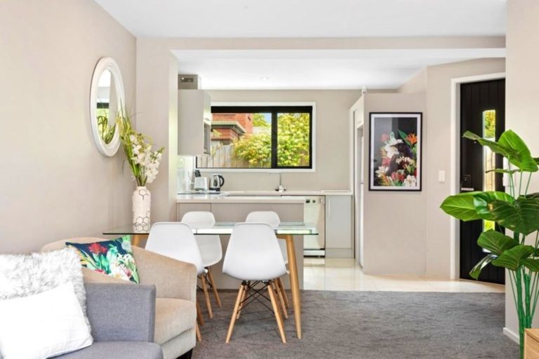 Photo of property in 4/16 Grants Road, Papanui, Christchurch, 8053