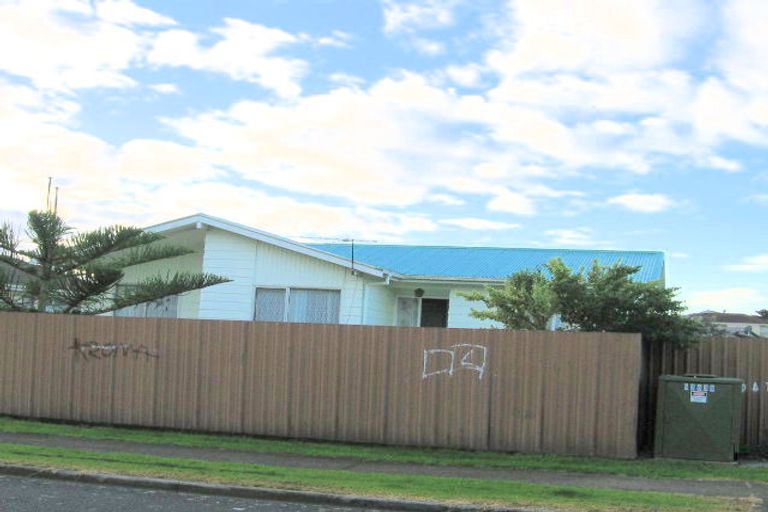 Photo of property in 15 Sidey Avenue, Clover Park, Auckland, 2019