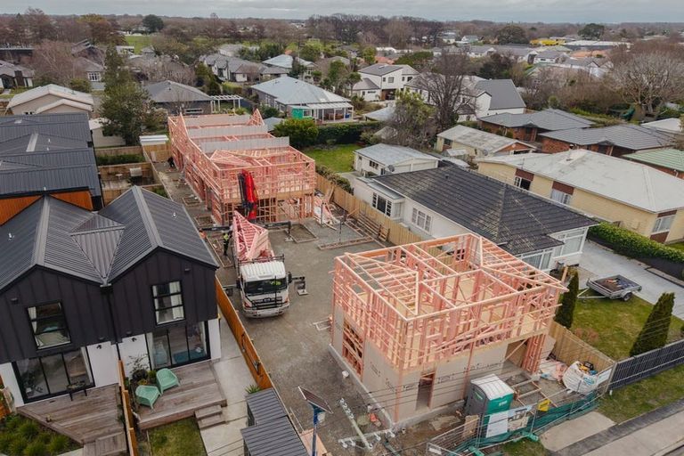 Photo of property in 33 Cleveland Street, Edgeware, Christchurch, 8013