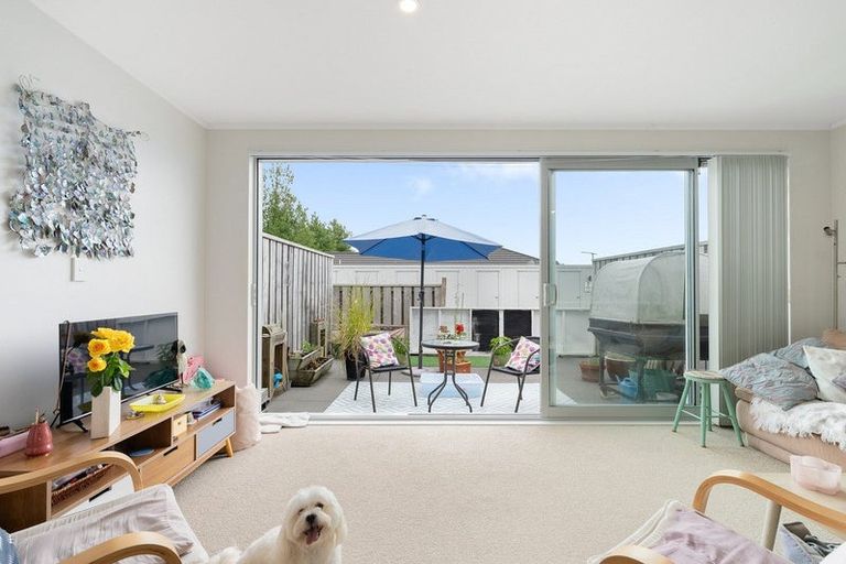 Photo of property in 31 Reynolds Place, Papamoa Beach, Papamoa, 3118