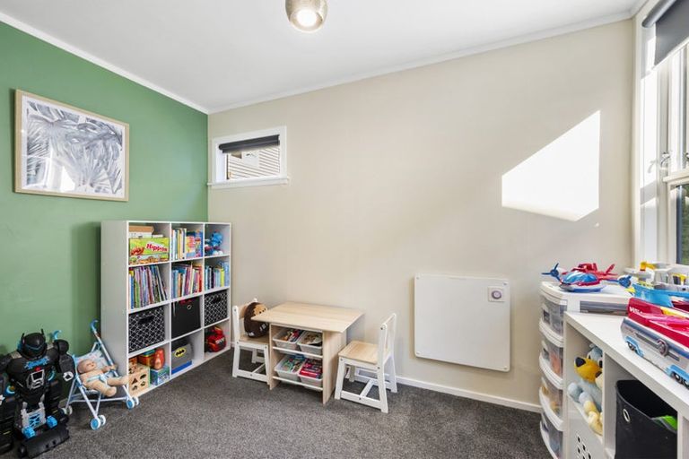 Photo of property in 46 Fortunatus Street, Brooklyn, Wellington, 6021