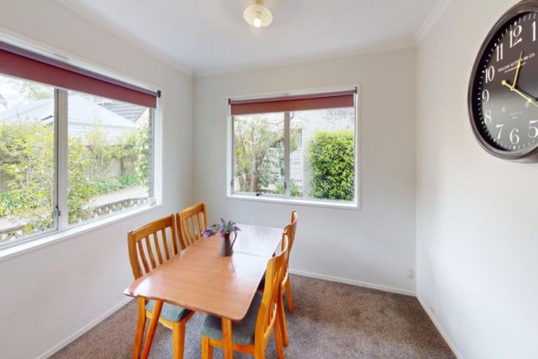 Photo of property in 127a Victoria Avenue, Hokowhitu, Palmerston North, 4410