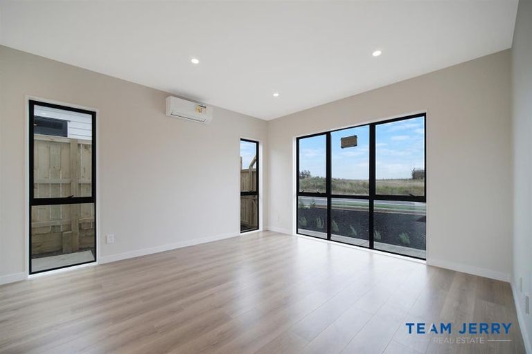 Photo of property in 101 Mutetai Road, Clarks Beach, 2122