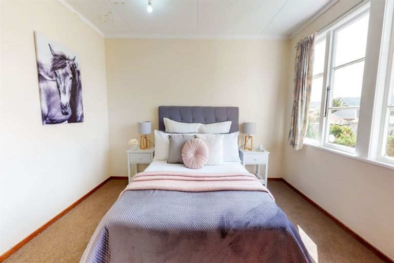 Photo of property in 15 Grierson Street, Naenae, Lower Hutt, 5011