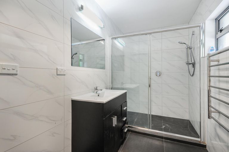 Photo of property in 24 Bundena Place, Clendon Park, Auckland, 2103