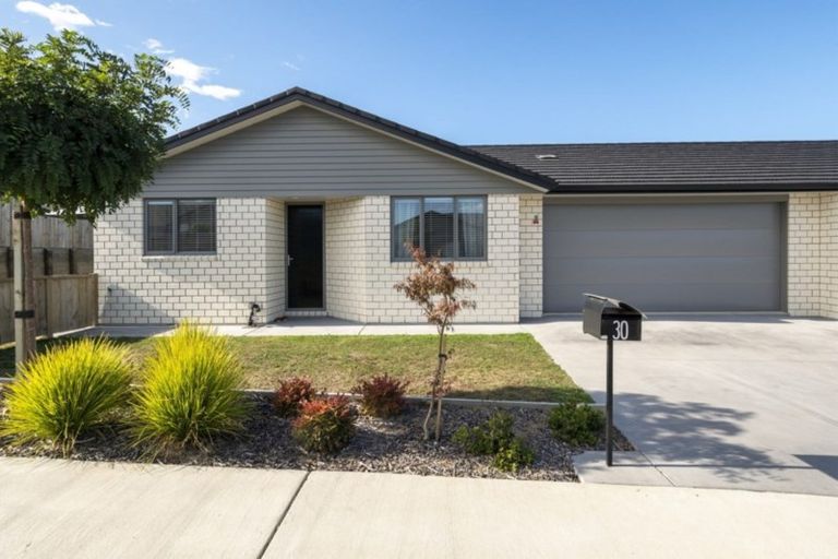 Photo of property in Waterview Estate, 86/4 Greystone Place, Omokoroa, 3114