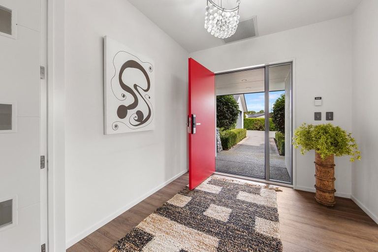 Photo of property in 16 Warhorse Gate, Halswell, Christchurch, 8025