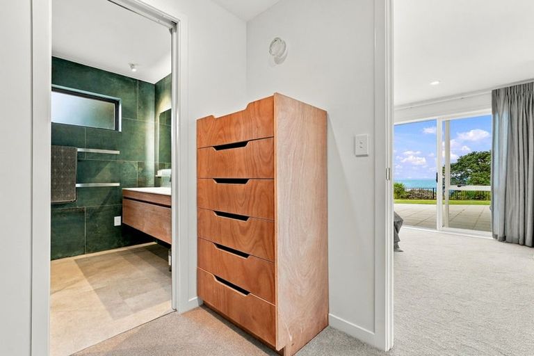 Photo of property in 33 Lax Crescent, Leigh, 0985