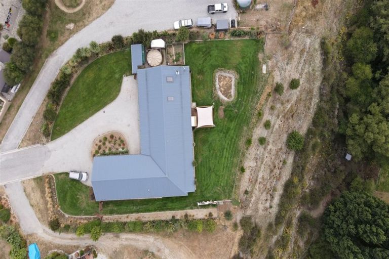 Photo of property in 17 Balneaves Lane, Albert Town, Wanaka, 9382