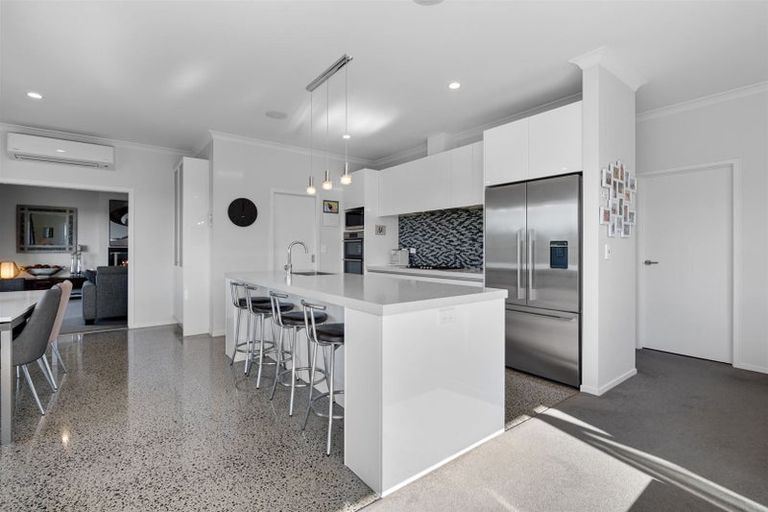 Photo of property in 15 Valley View Way, Bethlehem, Tauranga, 3110