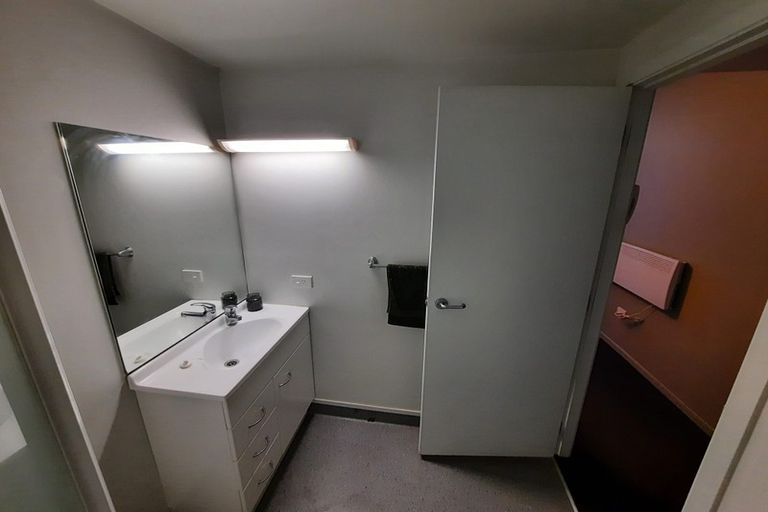 Photo of property in Viccentral, 169 The Terrace, Wellington Central, Wellington, 6011