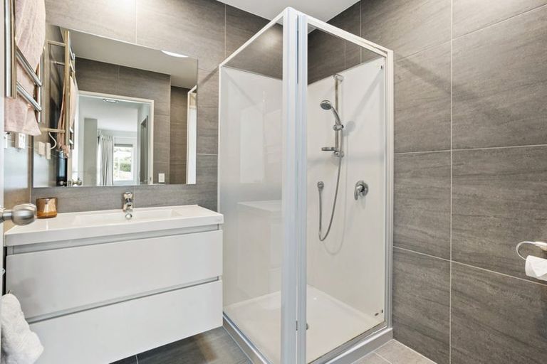 Photo of property in 122 Joseph Street, Flat Bush, Auckland, 2019