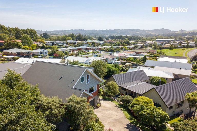 Photo of property in 28 Elwyn Crescent, Green Island, Dunedin, 9018