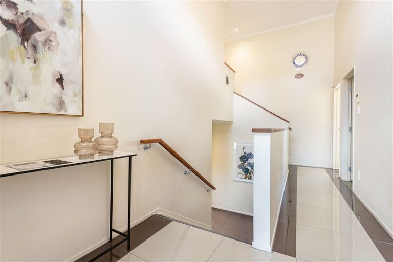 Photo of property in 59a Hewlett Road, Massey, Auckland, 0614