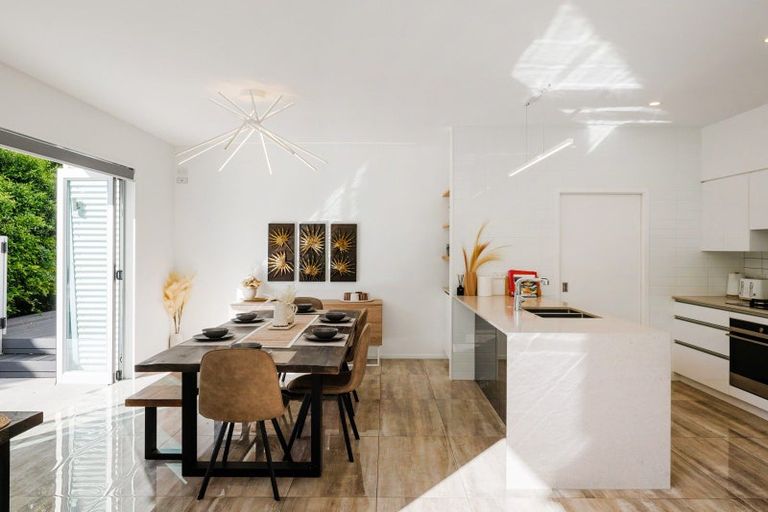 Photo of property in 56 Saint James Drive, Huntington, Hamilton, 3210