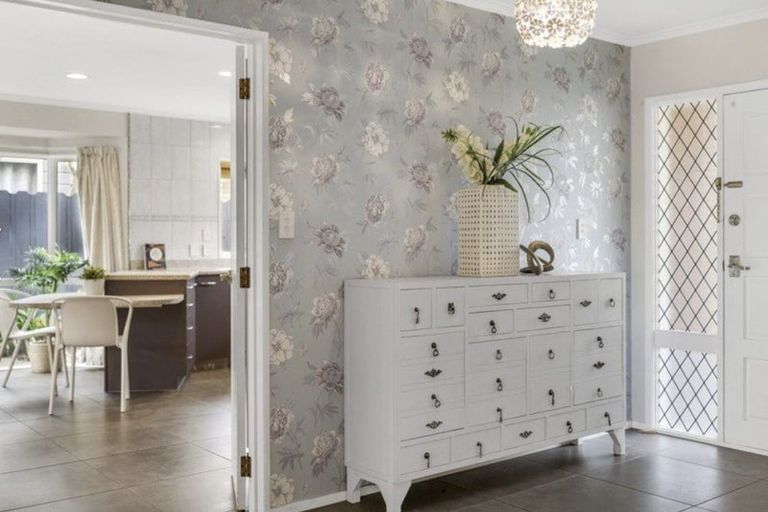 Photo of property in 46 Kilimanjaro Drive, Northpark, Auckland, 2013