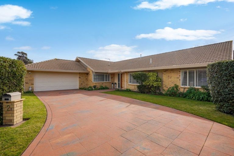 Photo of property in 2 Fulford Place, Havelock North, 4130