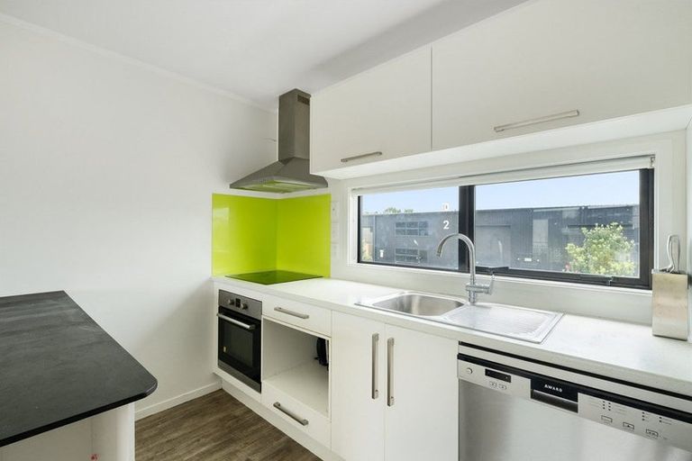 Photo of property in 2/18 Ashley Place, Papamoa Beach, Papamoa, 3118