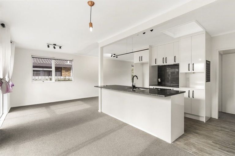 Photo of property in 34b Riverside Road, Orewa, 0931