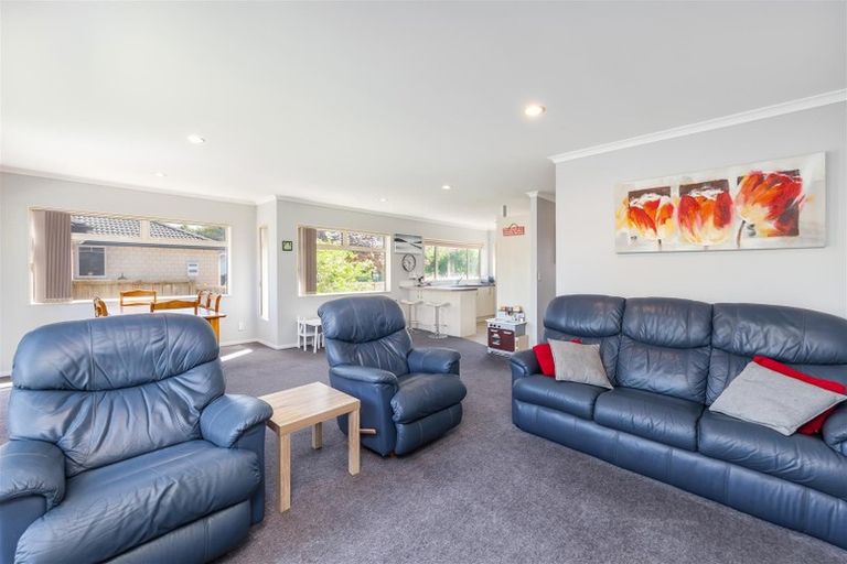 Photo of property in 4a Melanie Place, Orewa, 0931