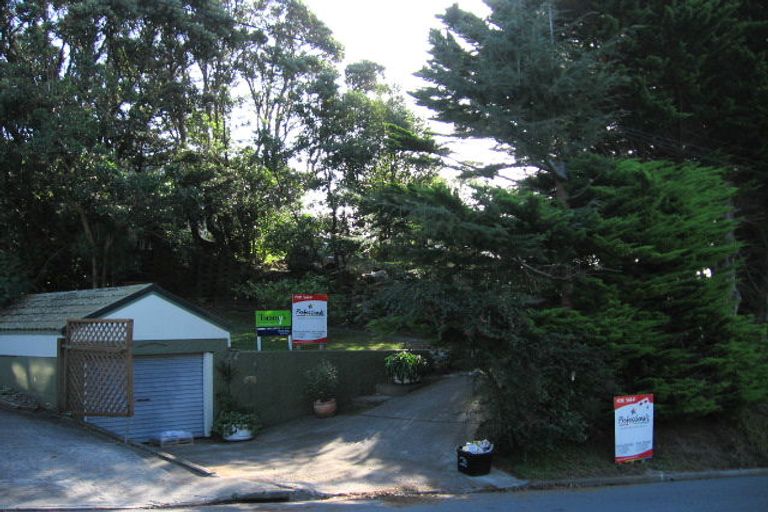 Photo of property in 4 View Road, Titahi Bay, Porirua, 5022