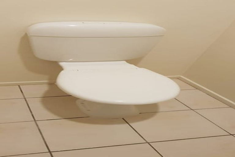 Photo of property in 4/3 Orwell Road, Greenhithe, Auckland, 0632