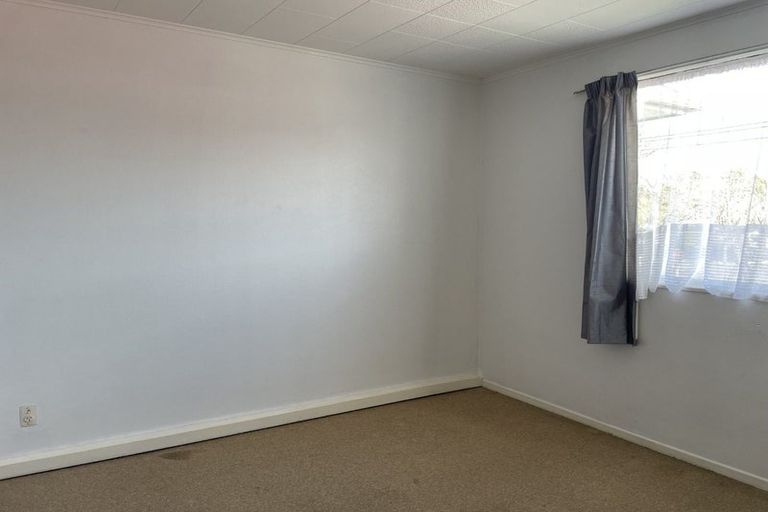 Photo of property in 2/62 Martin Street, Wallaceville, Upper Hutt, 5018