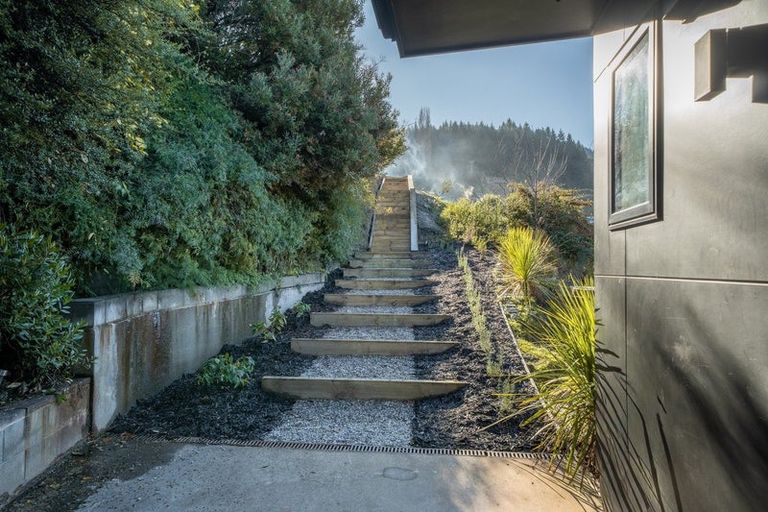 Photo of property in 5c Aspen Grove, Fernhill, Queenstown, 9300