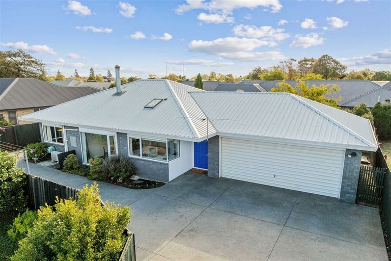 Photo of property in 60a Middlepark Road, Sockburn, Christchurch, 8042
