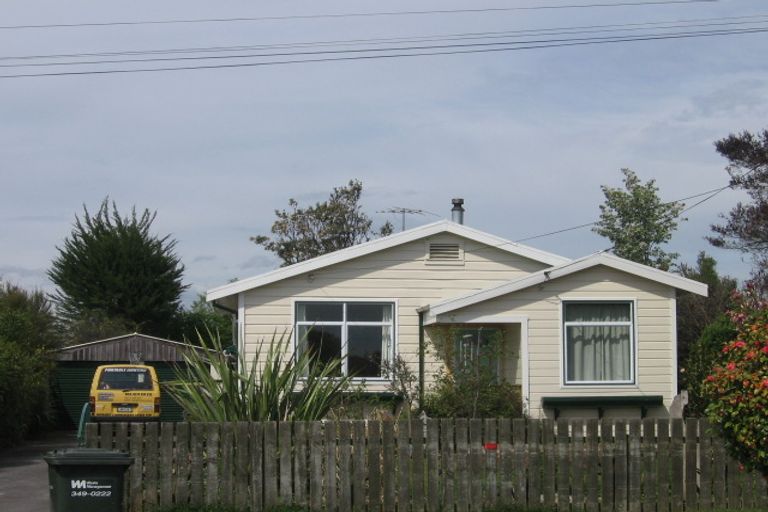 Photo of property in 43 Kawaha Point Road, Fairy Springs, Rotorua, 3015