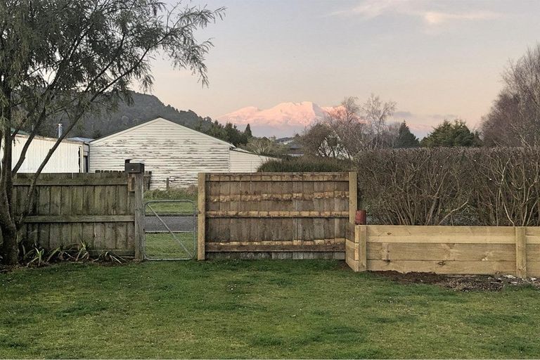 Photo of property in 5 Martin Place, Ohakune, 4625
