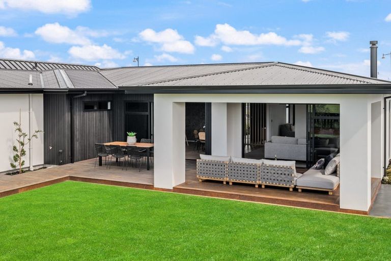 Photo of property in 19 Frank Ernest Crescent, Prebbleton, 7676