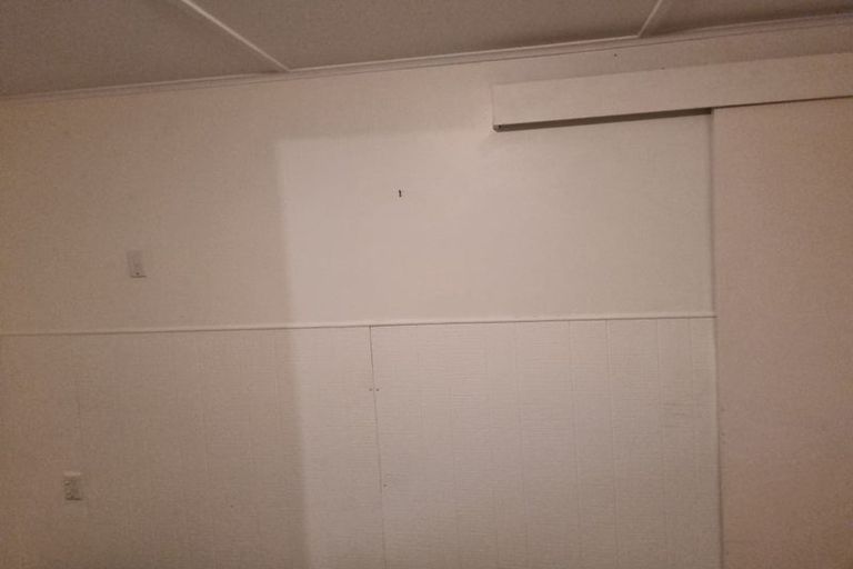 Photo of property in 102 Saddleback Rise, Murrays Bay, Auckland, 0630