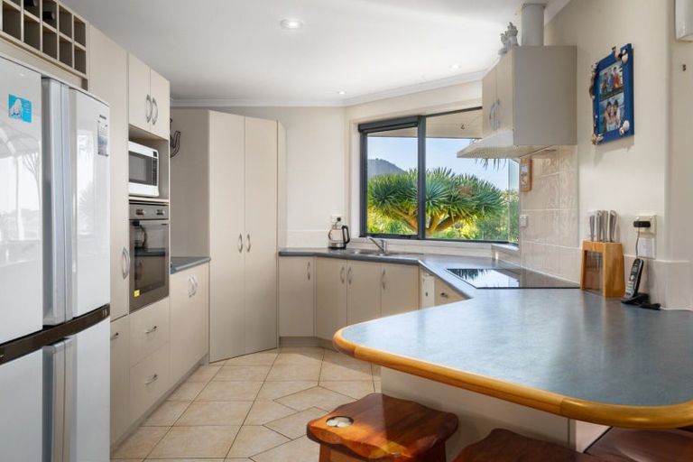 Photo of property in 910 State Highway 2, Tanners Point, Katikati, 3177