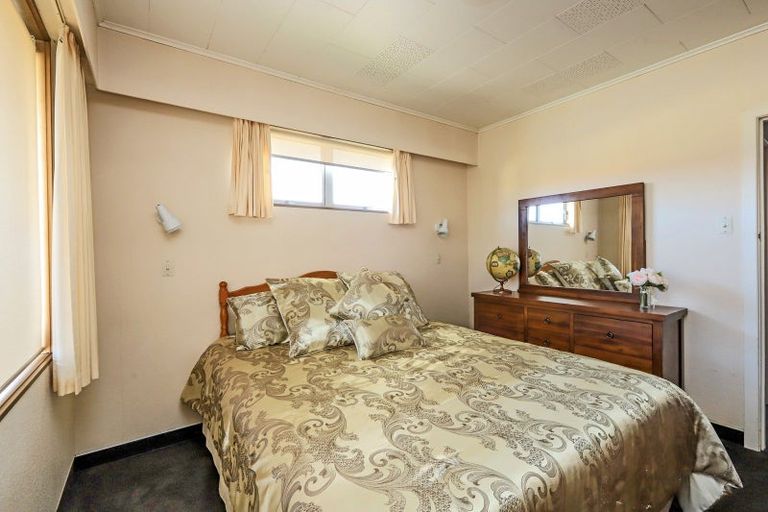 Photo of property in 17 Laurent Place, Greenmeadows, Napier, 4112