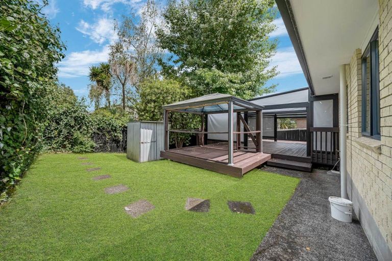 Photo of property in 69a Awaroa Road, Sunnyvale, Auckland, 0612