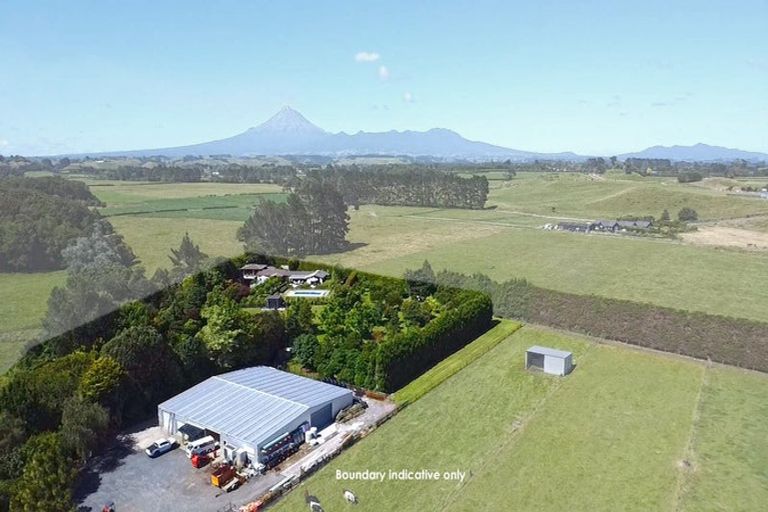 Photo of property in 36 Manutahi Road, Hillsborough, New Plymouth, 4372