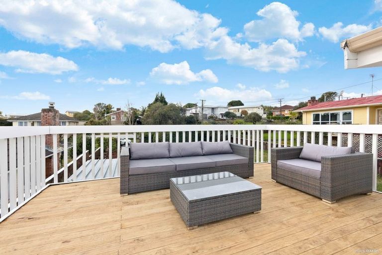 Photo of property in 38 Kay Drive, Blockhouse Bay, Auckland, 0600