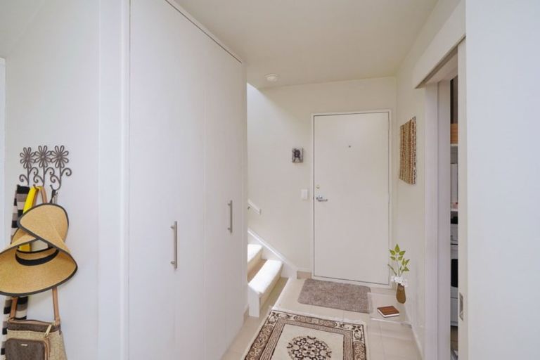 Photo of property in 2/64 Ranfurly Street, St Albans, Christchurch, 8014